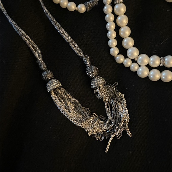 Stella & Dot Classic White Pearl Necklace - Picture 2 of 11